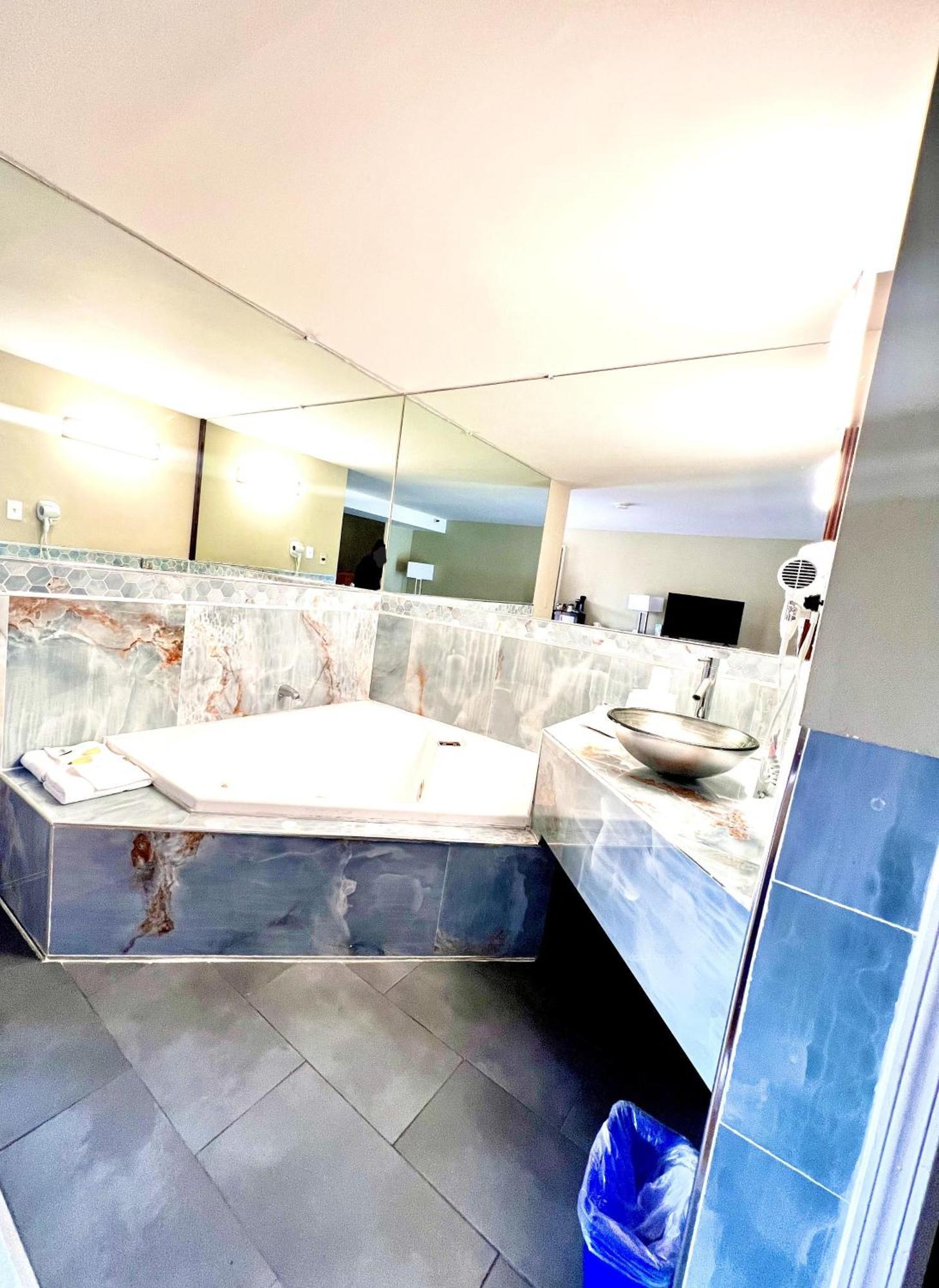 ทราเวลลอดจ์ บาย วินด์แฮม รีโน Hotel ภายนอก รูปภาพ